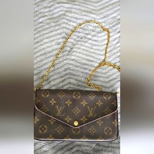 Louis Vuitton Felicie Pochette